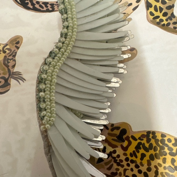 NWOT Mignonne Gavigan large Madeline Earring Seafoam Green and Silver - Picture 4 of 5